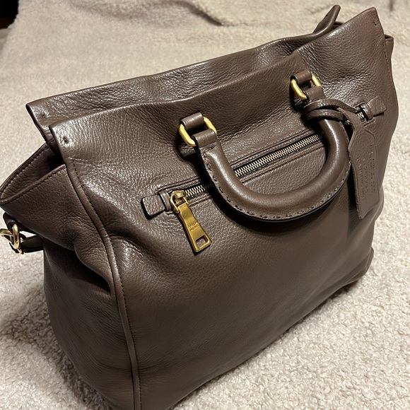 PRADA PIETRA CERVO(Deerskin) all Leather TOTE w/pretty gold hardware Like New! - Picture 3 of 17
